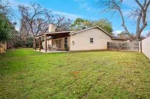 1600 Celeste Ct, Arlington, TX 76012 - Photo 21