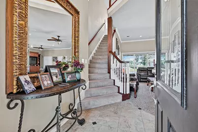 736 W Kiowa Drive, Lake Kiowa, TX 76240 - Photo 9