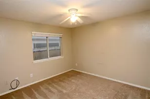 4713 Barnhill Ln, Fort Worth, TX 76135 - Photo 17