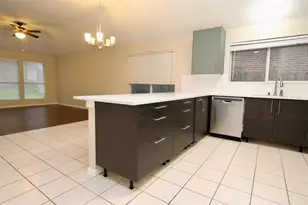 4713 Barnhill Ln, Fort Worth, TX 76135 - Photo 7