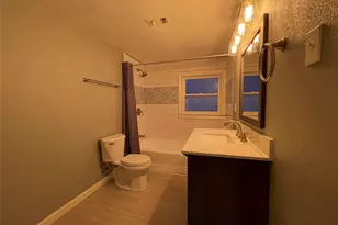 611 Harrisdale Ave, River Oaks, TX 76114 - Photo 9