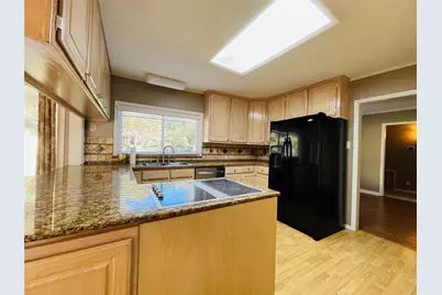 5000 Barbara Road, River Oaks, TX 76114 - Photo 5