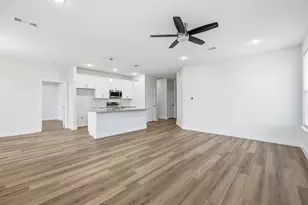 108 N Couch St, Italy, TX 76651 - Photo 7