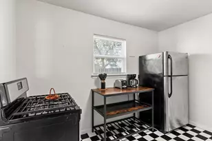 2739 Livingston Ave, Fort Worth, TX 76110 - Photo 13