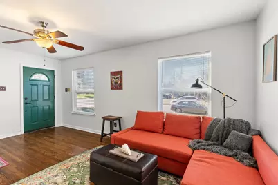 2739 Livingston Avenue, Fort Worth, TX 76110 - Photo 5