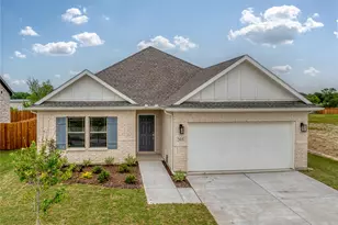 205 Woodhollow Dr, Blue Ridge, TX 75424 - Photo 1