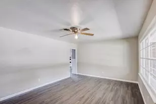 852 Odie Dr, White Settlement, TX 76108 - Photo 3