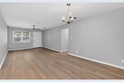 445 Bolero Avenue, Dallas, TX 75217 - Photo 11