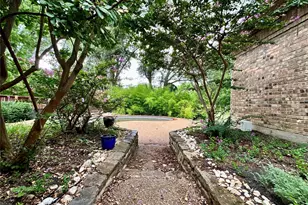 2909 Gainesborough Dr, Dallas, TX 75287 - Photo 21