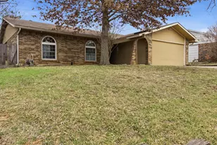 4217 Glen Pines Dr, Arlington, TX 76016 - Photo 1