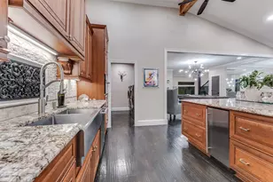 10585 Pagewood Dr, Dallas, TX 75230 - Photo 13