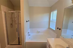 5205 Wedgewood Dr, Garland, TX 75043 - Photo 9
