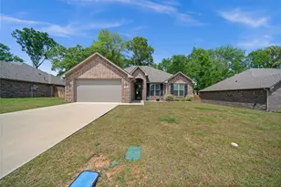 107 Rose Row, Winona, TX 75792 - Photo 1