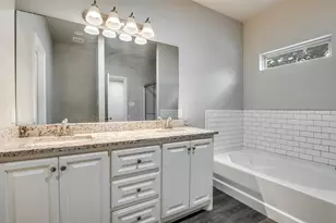 1812 Carrington Dr, Glenn Heights, TX 75154 - Photo 11