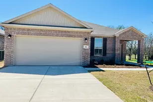 804 Peaceful Brk Dr, Fort Worth, TX 76140 - Photo 1