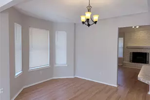 918 Gwinnett Cir, Arlington, TX 76017 - Photo 7