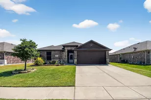 827 Rustic Way, Royse City, TX 75189 - Photo 1