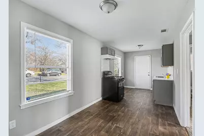 5129 Penrod Court, River Oaks, TX 76114 - Photo 9