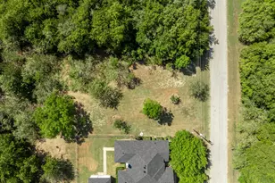 12187 Rolling Oaks Dr, Whitney, TX 76692 - Photo 9