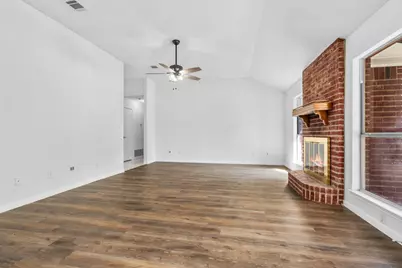 12187 Rolling Oaks Drive, Whitney, TX 76692 - Photo 19