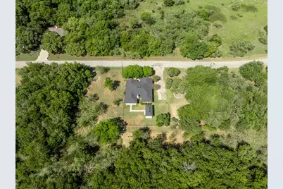 12187 Rolling Oaks Drive, Whitney, TX 76692 - Photo 7