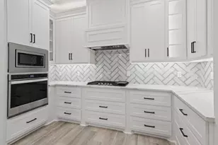 255 Kathryn's Ct, Mt Pleasant, TX 75455 - Photo 15