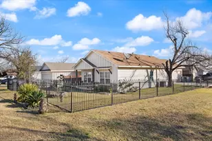 213 S Baugh St, Alvarado, TX 76009 - Photo 25