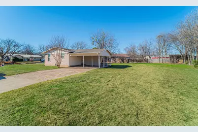 900 Elizabeth Boulevard, Granbury, TX 76048 - Photo 15