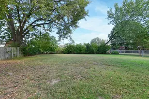 1304 Skyline Dr, Greenville, TX 75401 - Photo 15