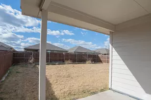 8645 Mirror Lk Dr, Fort Worth, TX 76179 - Photo 15