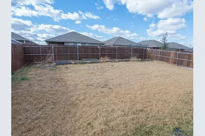 8645 Mirror Lake Drive, Fort Worth, TX 76179 - Photo 17