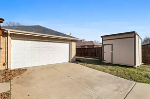 828 Arbor Downs Dr, Plano, TX 75023 - Photo 23