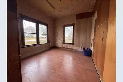 103 W 3rd Street, Barry, TX 75102 - Photo 35