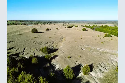 90 Ac County Road 4615, Wolfe City, TX 75496 - Photo 13