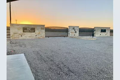 1102 Bluffview Ct, Glen Rose, TX 76043 - Photo 25