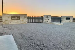 1102 Bluffview Ct, Glen Rose, TX 76043 - Photo 25