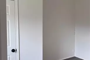 5801 Trego Cir, The Colony, TX 75056 - Photo 3