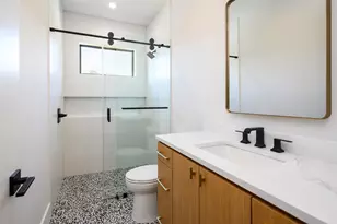 4015 Rochelle Dr, Dallas, TX 75220 - Photo 37