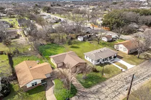 907 W Bridge, Granbury, TX 76048 - Photo 1