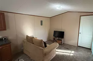 1004 E Davis St, Whitney, TX 76692 - Photo 9