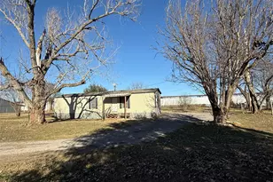 1004 E Davis St, Whitney, TX 76692 - Photo 15