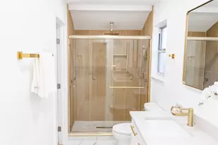 9648 Fallbrook Dr, Dallas, TX 75243 - Photo 17