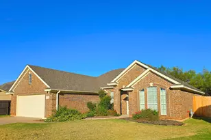 7 Southfork Ct, Wichita Falls, TX 76310 - Photo 3