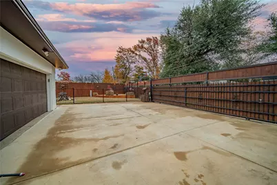 3422 Tangle Terrace, Dallas, TX 75233 - Photo 23