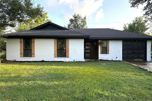 1704 Phillips Ln, Kaufman, TX 75142 - Photo 1