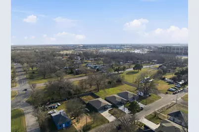 1007 E Calhoun Avenue, Waco, TX 76704 - Photo 21