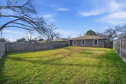 1007 E Calhoun Avenue, Waco, TX 76704 - Photo 19