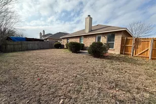 2224 Hummingbird Way, Mesquite, TX 75181 - Photo 17
