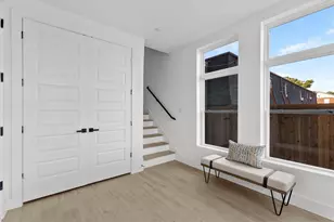 727 W 10th St, Dallas, TX 75208 - Photo 3