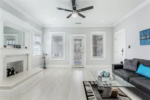 4719 Junius St, Dallas, TX 75246 - Photo 9